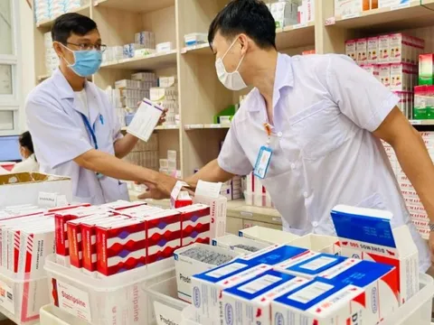 Bộ Y tế yêu cầu kiểm tra, giám sát kê đơn, chỉ định trong khám bệnh