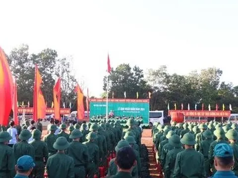 Thanh niên tỉnh Gia Lai háo hức lên đường nhập ngũ