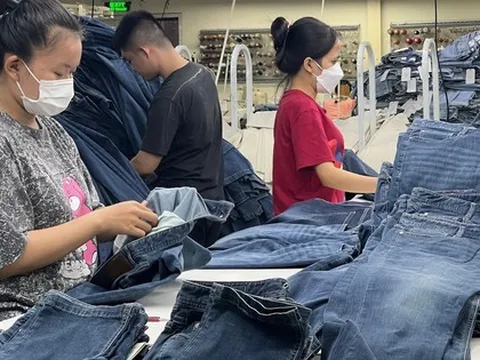 Xuất khẩu đồ gỗ, dệt may nhiều triển vọng