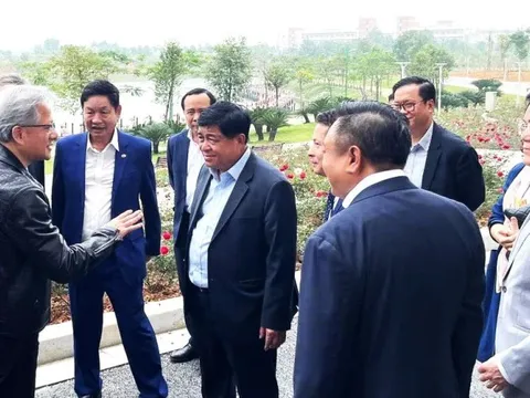 Sếp FPT: Trong lịch sử của nhân loại không có bất cứ công ty nào có sự tăng trưởng giá trị nhanh chóng và kỳ lạ như Nvidia