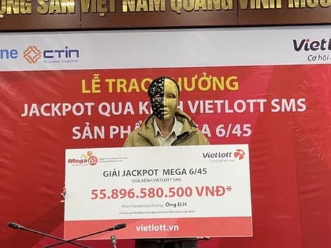 Mua cho vui, một người đàn ông bất ngờ trúng Vietlott hơn 55 tỉ đồng