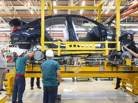 Lý do nhiều người Việt không mua ô tô đầu năm