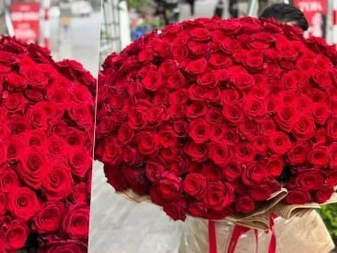 Đại gia Hà Nội mua bó hoa 26 triệu đồng làm quà 8/3 tặng vợ