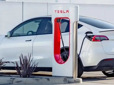 Tesla khai phá 'mỏ vàng' mới: thu nhập khéo còn 'ngon' hơn bán xe điện tới 12 tỷ USD/năm - liệu thương hiệu Việt Nam có học hỏi?