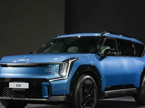 Cận cảnh xe điện Kia EV9 vừa cập bến thị trường Đông Nam Á