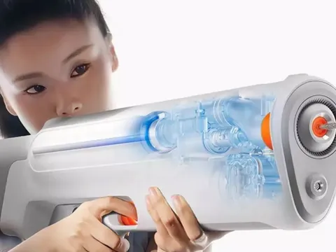 Xiaomi vừa ra mắt khẩu súng nước "xịn nhất quả đất": Nhiều chế độ bắn, có cả màn hình, pin sạc cổng USB-C, giá hơn 3 triệu đồng