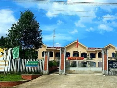 Đề nghị xử lý kỷ luật đảng 3 cán bộ xã vi phạm ở Thừa Thiên-Huế