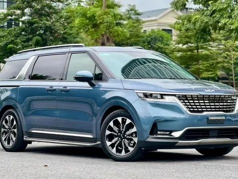 Đại lý nhận cọc 2 phiên bản mới của Kia Carnival: Giá thấp nhất 1,169 tỷ, Luxury có tùy chọn 7 chỗ, hợp người thực dụng