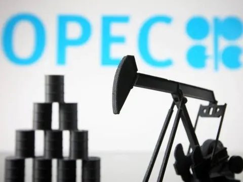 Nghịch lý OPEC: Cắt giảm sản lượng liên tục vẫn không điều tiết được giá dầu, nội bộ ngày càng lục đục