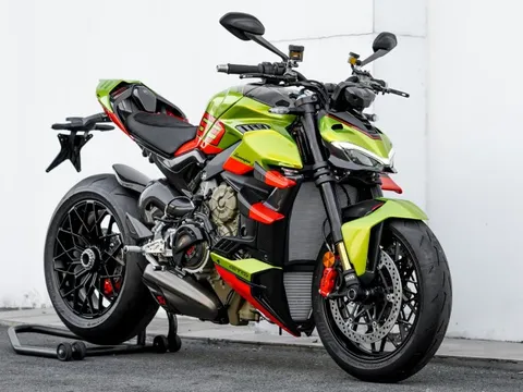 Cận cảnh Ducati Streetfighter V4 Lamborghini của vợ chồng Đoàn Di Băng: Giá hơn 2,1 tỷ, cả Việt Nam chỉ có 3 chiếc