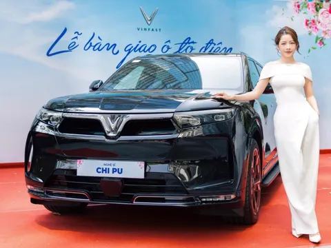 Chi Pu mua VinFast VF 9 về nhà đúng ngày phụ nữ khiến cộng đồng mạng xôn xao, nữ ca sĩ tiết lộ: 'Tự thưởng cho thành công của mình'