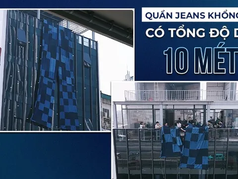 Độc lạ quần jeans khổng lồ nặng hơn 150kg do 1 thương hiệu Việt tạo ra, được treo ở 1 nơi "không ai ngờ" giữa Hà Nội