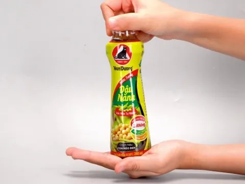 Ông chủ nước tương Con Mèo Đen: Tìm ra màu xanh trong 'thị trường đỏ', đưa doanh thu nội địa tăng 10 lần từ 2017, chào sân siêu thị Mỹ