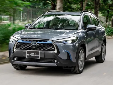 Chẳng cần xe điện, Toyota vẫn kiếm được tiền tấn nhờ "xe ếch nhái": Là chiến lược tại Việt Nam năm nay?
