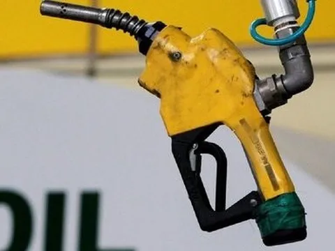 Giá dầu thế giới: Tăng mạnh, lên mức cao nhất trong 4 tháng