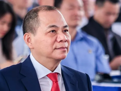 Ông Phạm Nhật Vượng lập công ty phát triển trạm sạc toàn cầu, cam kết đổ 10.000 tỷ trong 2 năm tới