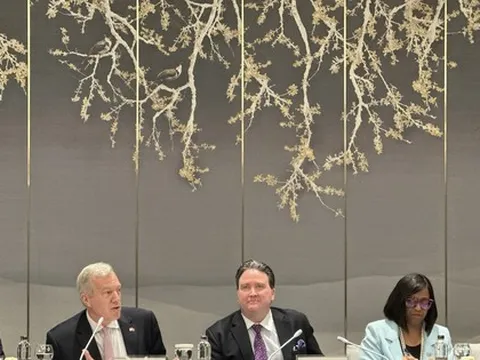 Một 'đại bàng' Mỹ ký hợp tác 500 triệu USD ngay khi tới Việt Nam