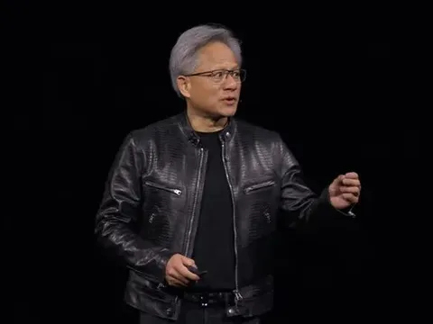 Chiếc áo khoác da mới của CEO Jensen Huang tại GTC 2024 có gì đặc biệt: Đang được giảm giá 40%, chỉ cần bán 6 cổ phiếu của NVIDIA là đủ tiền để mua