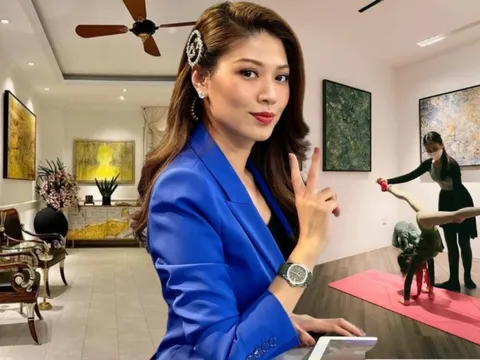 Bên trong siêu biệt thự của BTV tài chính sang chảnh bậc nhất VTV: Thiết kế ''nghệ'' như triển lãm, có bể bơi và phòng tập ballet dành riêng cho ''ái nữ''
