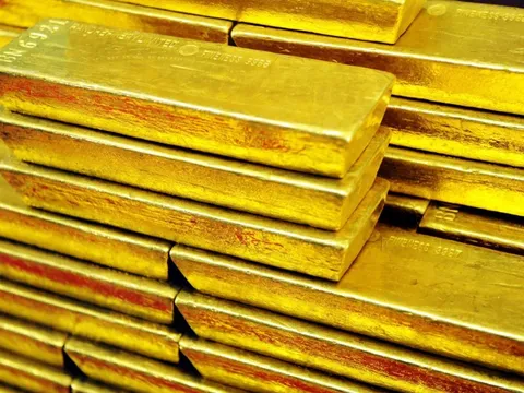 Thông tin từ Fed đẩy giá vàng thế giới tăng hơn 1%