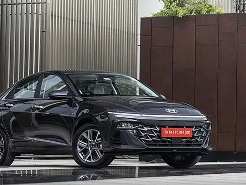 Giảm mạnh doanh số ở Việt Nam, Hyundai Accent lại đang hút khách không tưởng ở thị trường này nhờ giá bán 327 triệu đồng, rẻ hơn Kia Morning