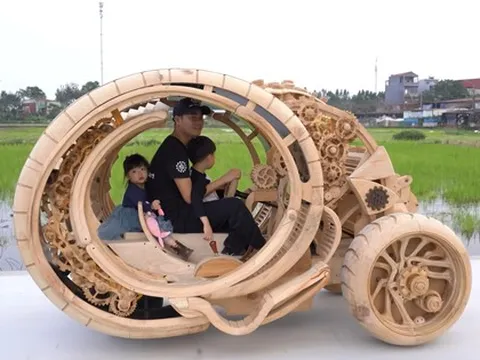 Làm xe gỗ theo thiết kế của AI, 9x chia sẻ: '3 tháng hoàn thiện, có chi tiết lấy cảm hứng từ đồng hồ cơ'