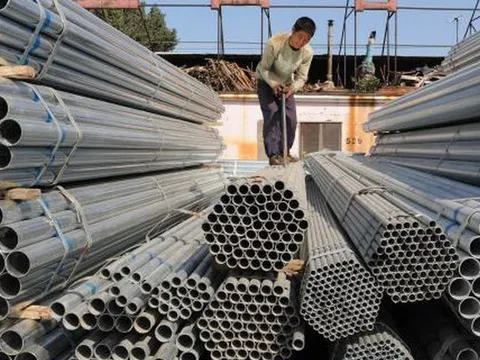 Xuất khẩu thép Trung Quốc tăng vọt lên cao nhất 8 năm