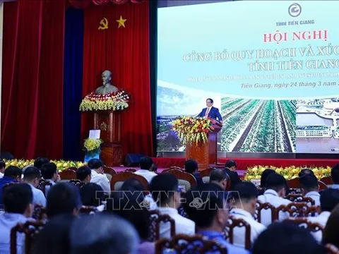Thủ tướng dự Hội nghị công bố quy hoạch tỉnh Tiền Giang