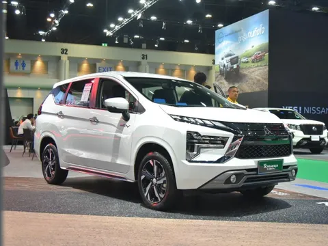 Mitsubishi Xpander HEV mà nhiều người Việt mong chờ đây rồi: Nội thất mượn nét của Xforce, động cơ tiết kiệm hơn hẳn