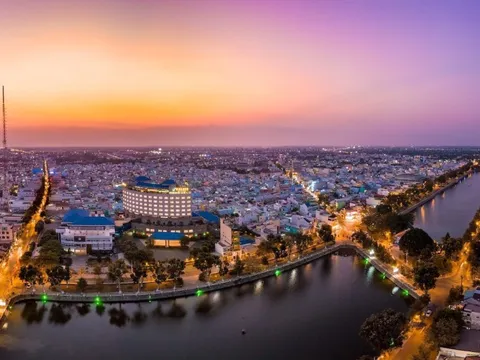 Nằm ở vị trí "nhất cận thị, nhì cận giang, tam cận lộ", kinh tế địa phương vừa được rót 54.000 tỷ đồng có tiềm năng phát triển ra sao?