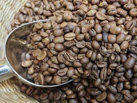 Giá cà phê lại gây bất ngờ sau khi liên tục tăng nóng