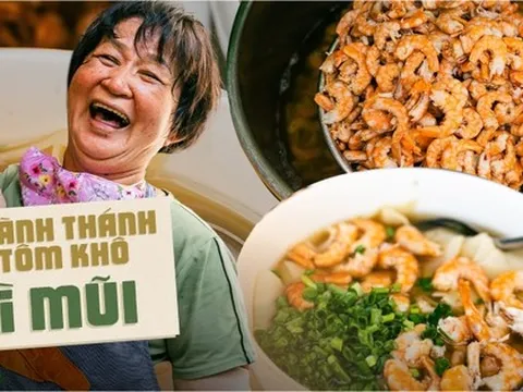 Tiệm hoành thánh lá đặc biệt ăn cùng tôm khô của cô chủ vui tính, bán 10 nồi trong 2 tiếng là hết hàng, nhất quyết không mở thêm vì... "hết sức rồi!"