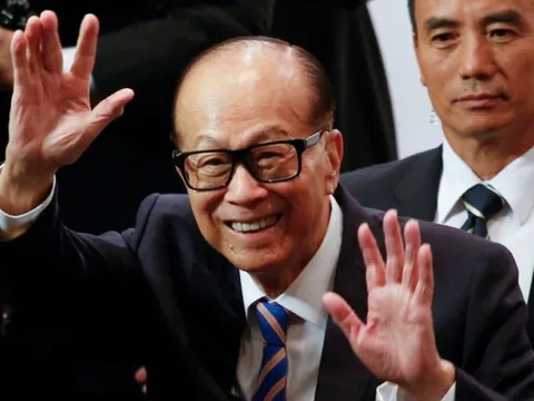 Trước đề xuất liên quan đến SCB, tập đoàn của tỷ phú Lý Gia Thành từng muốn hợp tác với bà Trương Mỹ Lan từ 2022, đã đầu tư vào 1 loạt DN tại Việt Nam