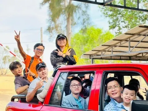 Du lịch thời vé máy bay 'trên trời'