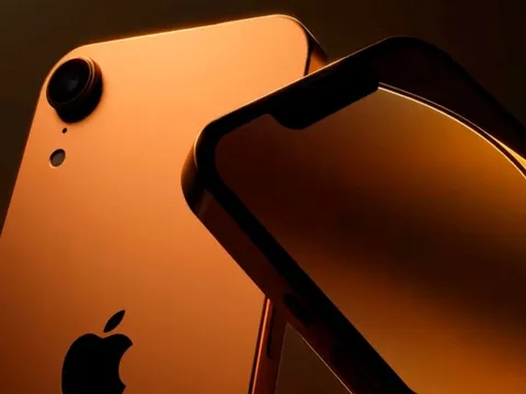 iPhone giá 10 triệu đồng của Apple lộ diện, ngoại hình cực đẹp, sang chảnh chẳng kém iPhone 15