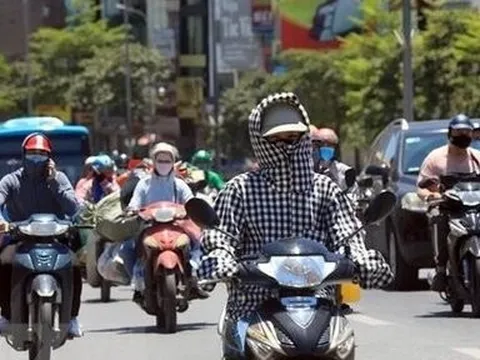 Miền Nam nắng nóng, miền Bắc đón mưa "giải nhiệt" cùng 2 đợt không khí lạnh