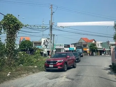 Quảng Nam: Người dân không đồng ý đóng dải phân cách gần trạm BOT