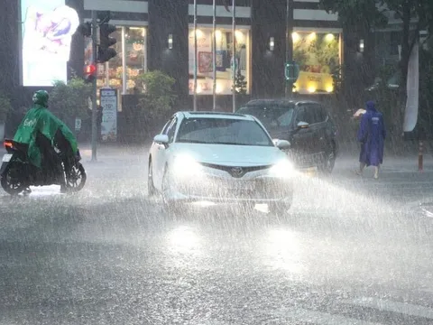 Dự báo thời tiết ngày 5/4: Hà Nội có mưa rào và dông, trời dịu mát