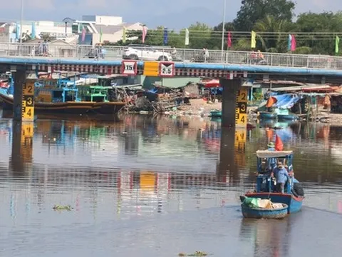 Người đàn ông xin khai thác “kho báu 3 tấn vàng” dưới sông Cà Ty