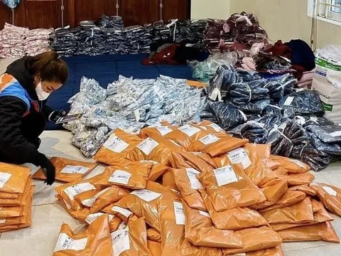 Từ chuyện Shopee cho trả hàng trong 15 ngày: Khi bán hàng online không còn là “miếng bánh” dễ ăn