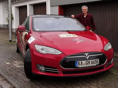 Chiếc xe điện có odo nhiều nhất lịch sử là đây: Chạy 2 triệu km, qua nhiều châu lục không lo hết pin