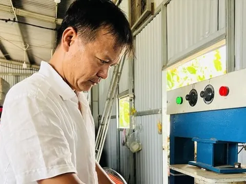 Người đưa mo cau xuất ngoại