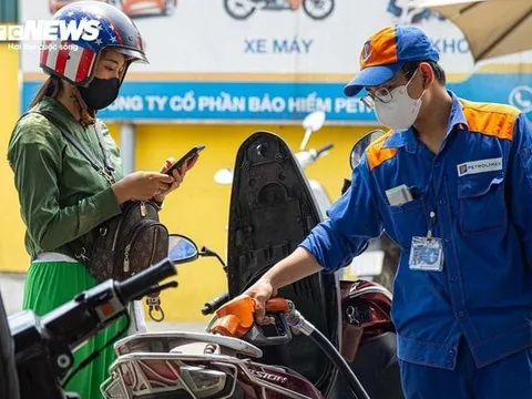 Cây xăng từ chối nhận thanh toán chuyển khoản của khách: Có bất thường?