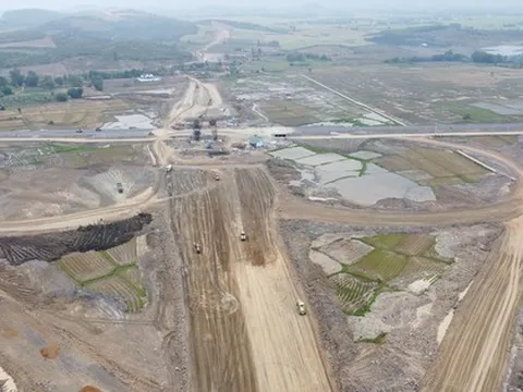 Hình hài đường cao tốc Khánh Hòa - Buôn Ma Thuột hơn 5.600 tỷ đồng