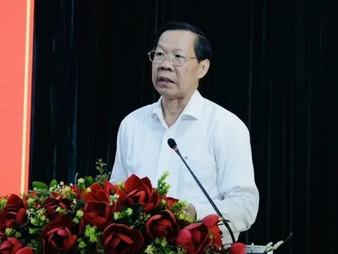 Chủ tịch UBND TP HCM giao nhiều việc quan trọng cho quận 1