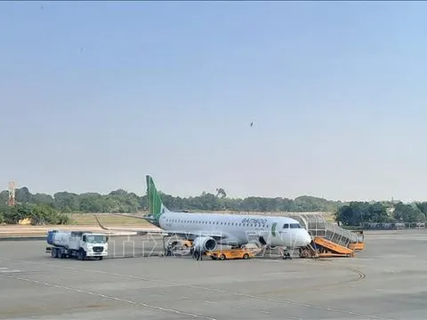 Đẩy nhanh tiến độ nâng cấp sân bay Cà Mau