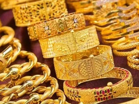 Giá vàng thế giới xô đổ mọi kỷ lục lịch sử