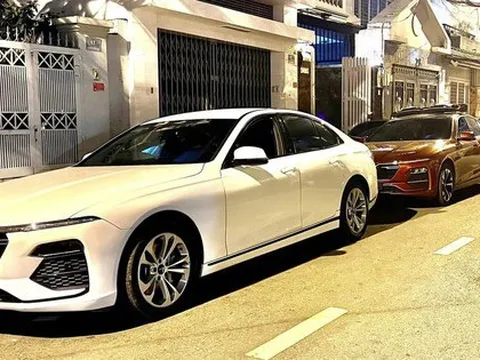 Ế khách thuê xe tự lái chơi lễ