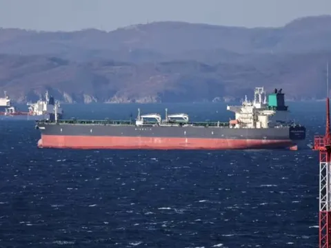 Say đắm dầu Nga giá rẻ, quốc gia nhập khẩu lớn thứ 3 thế giới bỏ bê Trung Đông và OPEC