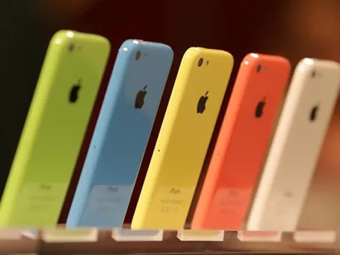 10 năm trước, chúng ta từng chê chiếc iPhone này là tệ nhất lịch sử: Giờ nhìn lại mới thấy sai lầm?